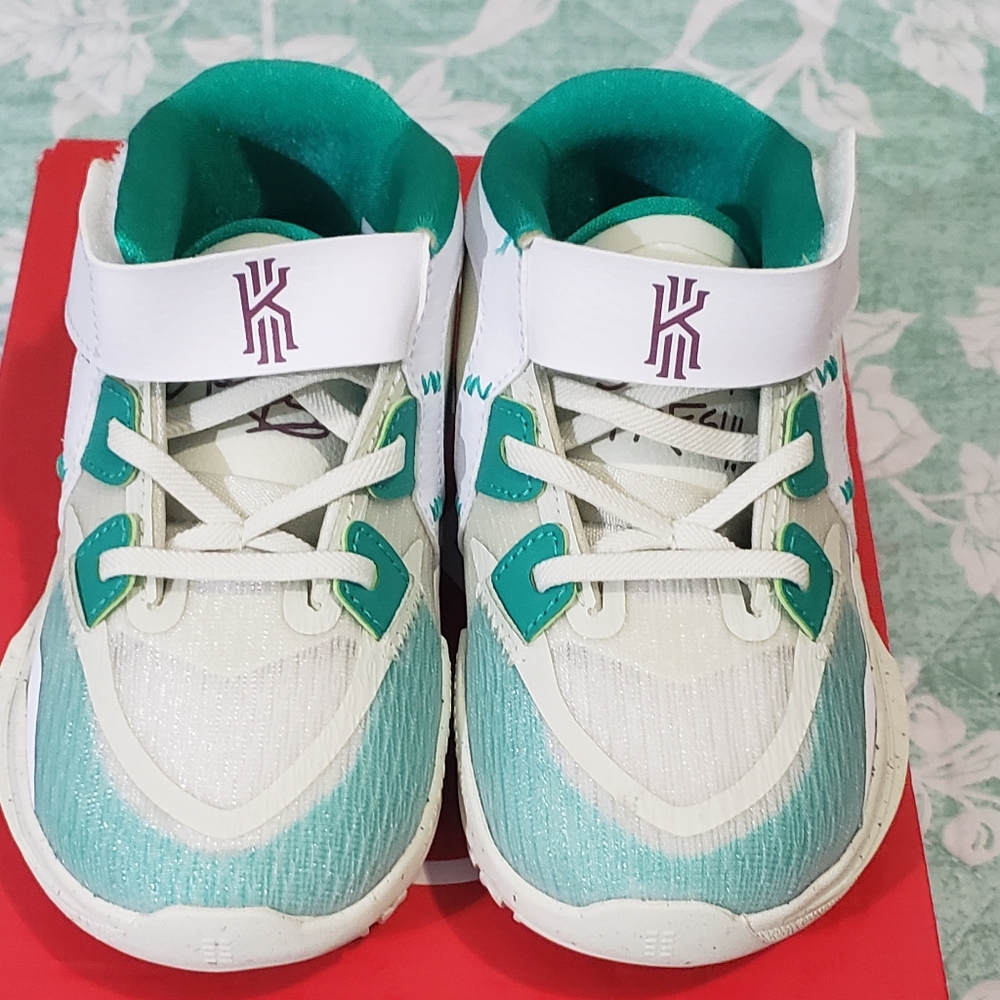 Toddler Nike Kyrie Infinity